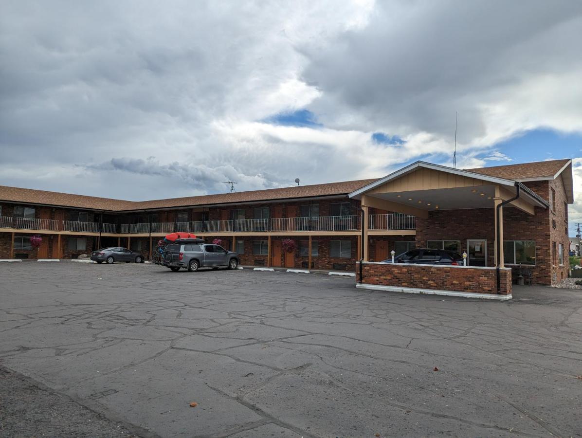 Henry'S Fork Inn Saint Anthony Exterior foto