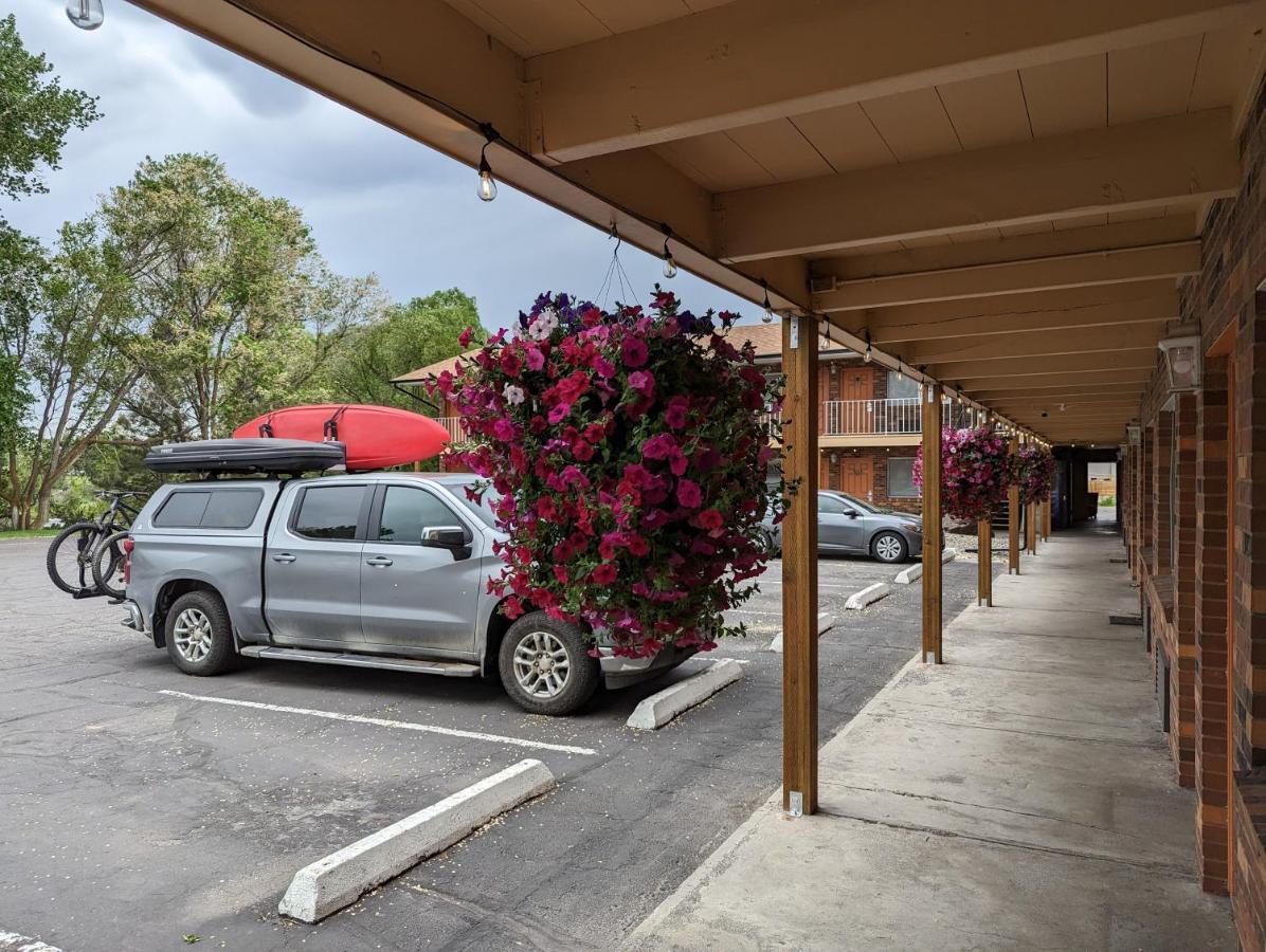 Henry'S Fork Inn Saint Anthony Exterior foto